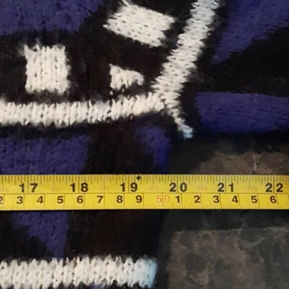 Hunter Bell Jasmine Cropped Wool Blend Sweater - Picture 8 of 10